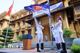 Lễ thượng cờ nhân kỷ niệm 57 năm Ngày thành lập Hiệp hội các Quốc gia Đông Nam Á (ASEAN) do Bộ Ngoại giao tổ chức (Hà Nội, 8/8/2024). (Ảnh: An Đăng/TTXVN)
