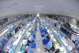 Dây chuyền sản xuất điện tử tại Cụm công nghiệp Thanh Vân, Bắc Ninh. (Ảnh: Việt Hùng/TTXVN)