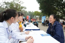 Các hoạt động thiết thực về chăm sóc sức khỏe và tư vấn dinh dưỡng, hướng đến mục tiêu giúp người cao tuổi khỏe mạnh hơn. (Nguồn: Vietnam+)