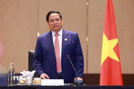 Thủ tướng Phạm Minh Chính làm việc với Đại sứ Việt Nam tại một số nước trong khu vực Đông Nam Á. (Ảnh: Dương Giang/TTXVN)