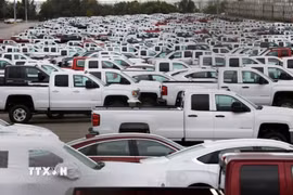 Xe ôtô mới sản xuất tại nhà máy của GM ở Oshawa, bang Ontario, Canada. (Nguồn: Reuters/TTXVN)