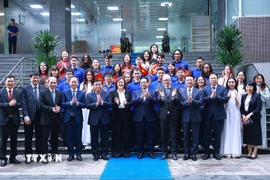 Thủ tướng Phạm Minh Chính đến thăm, làm việc với Viện Hàn lâm Khoa học và Công nghệ Việt Nam. (Ảnh: Dương Giang/TTXVN)