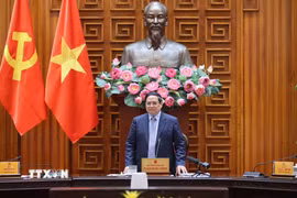 Thủ tướng Phạm Minh Chính chủ trì cuộc họp Thường trực Chính phủ về bình ổn giá xăng dầu. (Ảnh: Dương Giang/TTXVN)