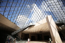 Bảo tàng Louvre tại thủ đô Paris, Pháp. (Nguồn: THX/TTXVN)