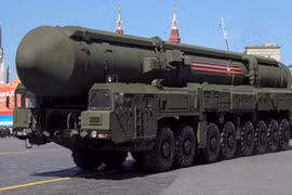Tên lửa đạn đạo tầm trung Oreshnik của Nga. (Nguồn: The Defense News/TTXVN)