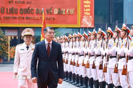 Thủ tướng Lê Minh Hưng dự Lễ kỷ niệm 80 năm Ngày truyền thống lực lượng Cảnh sát Quản lý hành chính về trật tự xã hội. (Ảnh: Dương Giang/TTXVN)