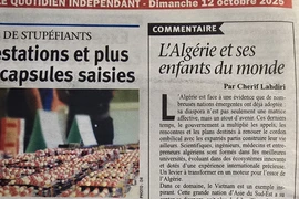 Bài viết "Algeria và kiều bào" trên Nhật báo Algeria El Watan số ra ngày 12/10/2025. (Ảnh: Nguyễn An/TTXVN)