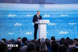 Tổng thống Nga Vladimir Putin phát biểu tại phiên toàn thể của Diễn đàn Kinh tế phương Đông 2025 tại thành phố Vladivostok vùng Viễn Đông Nga. (Nguồn: TTXVN phát)