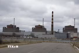 Quang cảnh nhà máy điện hạt nhân Zaporizhzhia ở miền Nam Ukraine. (Ảnh: THX/TTXVN)