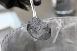 Theo dữ liệu của BloombergNEF, năm ngoái, Mỹ nhập khoảng 180.000 tấn graphit, trong đó khoảng 2/3 đến từ Trung Quốc. (Nguồn: Reuters)