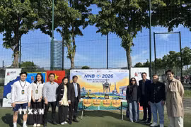 Ông Đinh Ngọc Đức, Giám đốc Trung tâm Văn hóa Việt Nam tại Pháp, tới dự và cổ vũ giải đấu. (Ảnh: Ngọc Hiệp/TTXVN)