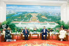 Tổng Bí thư, Chủ tịch nước Tô Lâm và Phu nhân cùng Tổng Bí thư, Chủ tịch nước Trung Quốc Tập Cận Bình và Phu nhân dự tiệc trà. (Ảnh: Thống Nhất/TTXVN)