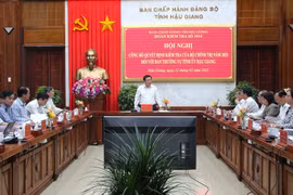 Hội nghị công bố Quyết định kiểm tra của Bộ Chính trị đối với Ban Thường vụ Tỉnh ủy Hậu Giang. (Ảnh: Nguyễn Hằng/TTXVN)