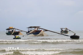 Lệnh cấm biển của Hà Tĩnh chính thức có hiệu lực từ 7 giờ 30 phút ngày 27/9. (Ảnh: Hoàng Ngà/TTXVN)