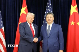Chủ tịch Trung Quốc Tập Cận Bình điện đàm với Tổng thống Mỹ Donald Trump