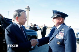 Chiều 20/2/2026 (giờ địa phương), tức sáng 21/2 theo giờ Việt Nam, Tổng Bí thư Tô Lâm và Đoàn đại biểu cấp cao Việt Nam rời Washington D.C, kết thúc chuyến tham dự cuộc họp khai mạc Hội đồng Hòa bình về Gaza diễn ra từ ngày 18–20/2/2026, theo lời mời của Tổng thống Hợp chủng quốc Hoa Kỳ Donald Trump, Chủ tịch Sáng lập Hội đồng Hòa bình về Gaza. (Ảnh: Thống Nhất/TTXVN)