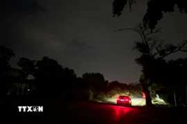 Đại lộ số 5 ở thủ đô La Habana chìm trong bóng tối do sự cố mất điện diện rộng vào chiều tối 7/9. (Ảnh: Việt Hùng/TTXVN)