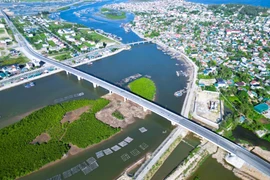 Nghệ An phấn đấu trở thành tỉnh khá, cực tăng trưởng tầm quốc gia