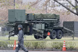 Tên lửa Patriot Advanced Capability-3 tại trụ sở Bộ Quốc phòng Nhật Bản ở thủ đô Tokyo. (Ảnh: Kyodo/TTXVN)
