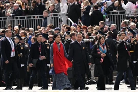 Nhân kỷ niệm 80 năm Ngày Chiến thắng trong Chiến tranh Vệ quốc vĩ đại (1945–2025), sáng 9/5, tại Quảng trường Đỏ ở Thủ đô Moskva, Liên bang Nga đã long trọng tổ chức lễ duyệt binh với sự tham dự của Tổng thống Nga Vladimir Putin và lãnh đạo cấp cao nhiều quốc gia. Tổng Bí thư Tô Lâm và Phu nhân đã tham dự sự kiện trọng thể này trong khuôn khổ chuyến thăm chính thức Liên bang Nga.