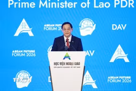 Thủ tướng Lào Sonexay Siphandone phát biểu tại Phiên khai mạc Diễn đàn Tương lai ASEAN lần thứ ba. (Ảnh: Dương Giang/TTXVN)