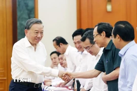 Tổng Bí thư Tô Lâm với đồng chí Nguyễn Văn Nên, Ủy viên Bộ Chính trị, Bí thư Thành ủy Thành phố Hồ Chí Minh. Ảnh: Thống Nhất – TTXVN