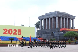 Khối chiến sĩ Cảnh sát đặc nhiệm tập luyện trước giờ hợp luyện tại Quảng trường Ba Đình. Ảnh: Tuấn Anh - TTXVN