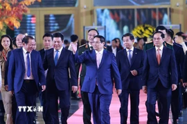 Tối 3/11/2025, tại Hà Nội, Thủ tướng Phạm Minh Chính dự Lễ bế mạc Hội chợ Mùa thu lần thứ nhất - năm 2025. (Ảnh: Dương Giang/TTXVN)