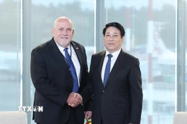 Sáng 21/9/2025, giờ địa phương (đêm cùng ngày, giờ Hà Nội), tại thành phố Seattle, Chủ tịch nước Lương Cường tiếp ông Ron Vachris, Chủ tịch, Giám đốc điều hành Tập đoàn bán lẻ Costco của Hoa Kỳ. (Ảnh: Lâm Khánh/TTXVN)