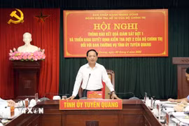 Ủy viên Bộ Chính trị, Bí thư Trung ương Đảng, Trưởng Ban Tuyên giáo và Dân vận Trung ương Trịnh Văn Quyết chủ trì Hội nghị. (Ảnh: Hoàng Hải/TTXVN)