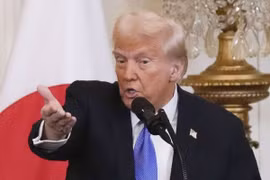 Tổng thống Mỹ Donald Trump phát biểu trong cuộc họp báo tại Nhà Trắng. (Ảnh: Kyodo/TTXVN)