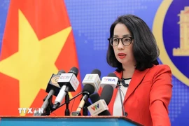 Người phát ngôn Bộ Ngoại giao Phạm Thu Hằng trả lời câu hỏi của các cơ quan báo chí trong nước và quốc tế. (Ảnh: An Đăng/TTXVN)