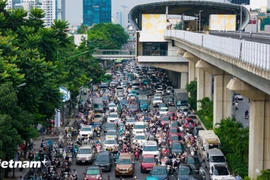 Từ ngày 1/1/2029, tất cả các xe ôtô tham gia giao thông ở Hà Nội, Thành phố Hồ Chí Minh phải đáp ứng từ Mức 2 trở lên. (Ảnh: Hoài Nam/Vietnam+)