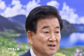 Bộ trưởng Thống nhất Hàn Quốc Chung Dong Young phát biểu trước Quốc hội ở Seoul. (Ảnh: Yonhap/TTXVN)