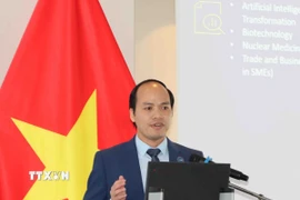 Ông Phùng Quốc Trí phát biểu tại hội thảo “Hợp tác khoa học-công nghệ-thương mại Việt Nam-Liên minh châu Âu.” (Ảnh: Hương Giang/TTXVN)