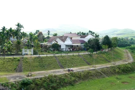 Xã Ba Tơ đang trên đà phát triển, giàu mạnh. (Ảnh: Lê Phước Ngọc/TTXVN)