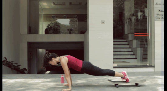 Đốt 150 calo trong 15 phút bằng bài tập với ghế đá và ván trượt ảnh 5