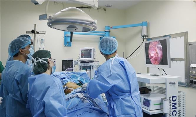 Một ca phẫu thuật ghép tạng. (Ảnh: TTXVN/Vietnam+)