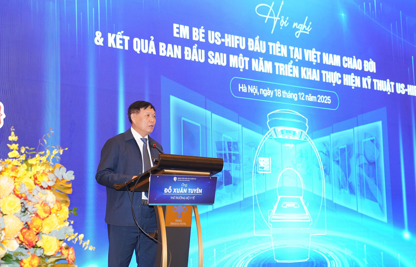 Thứ trưởng Bộ Y tế Đỗ Xuân Tuyên phát biểu tại Hội nghị. (Ảnh: PV/Vietnam+)