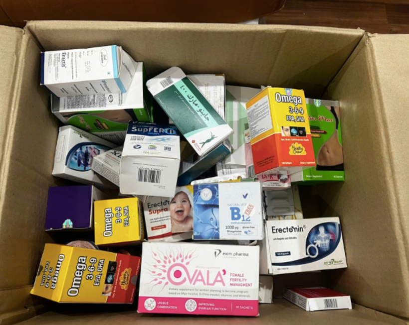 Một số mặt hàng thực phẩm giả được cơ quan chức năng thu được. (Ảnh: Công an Hà Nội)