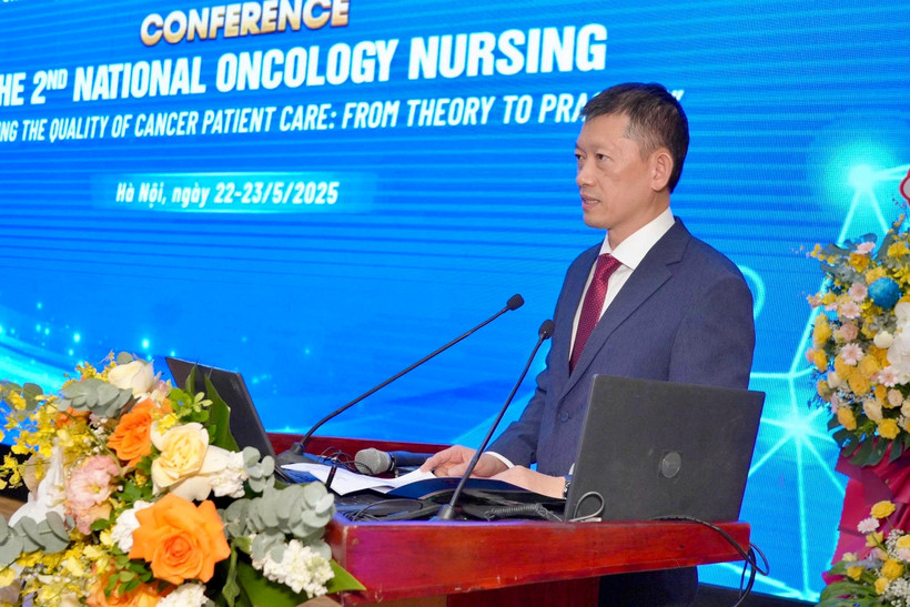 Tiến sỹ Dương Huy Lương - Phó Cục trưởng Cục Quản lý khám chữa bệnh phát biểu tại Hội thảo. (Ảnh: PV/Vietnam+)