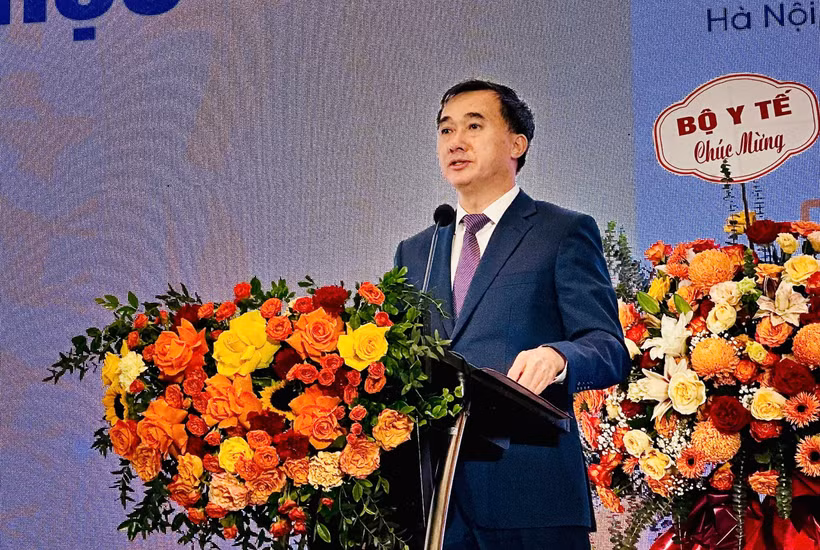 Thứ trưởng Bộ Y tế Trần Văn Thuấn phát biểu tại hội nghị. (Ảnh: PV/Vietnam+)