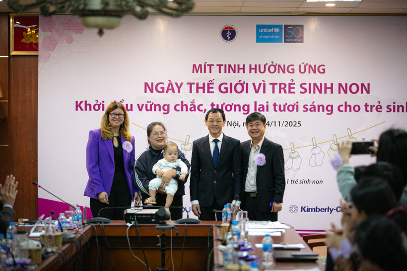 Trẻ sinh non được cứu sống và phát triển bình thường về thể chất và trí tuệ. (Ảnh: PV/Vietnam+)