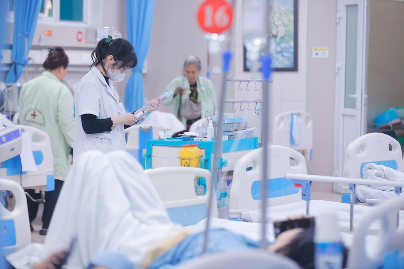 Khu vực tiếp nhận bệnh nhân cấp cứu tại một bệnh viện. (Ảnh: TTXVN/Vietnam+)