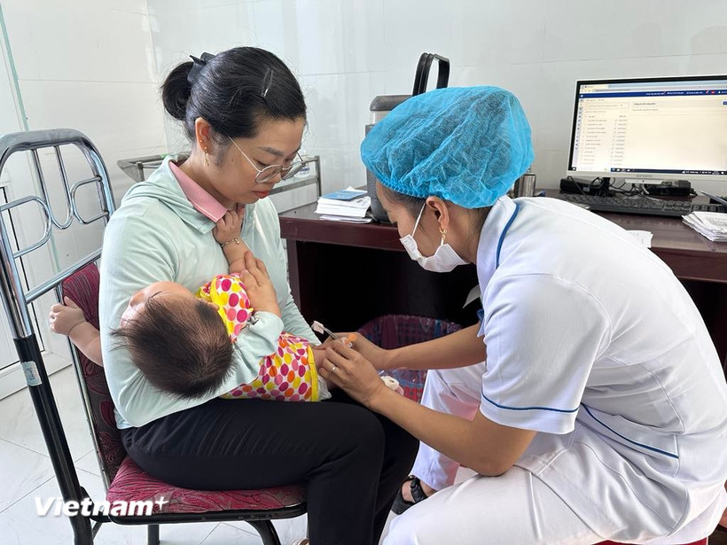 Trong tháng Một, nhóm thuốc và dịch vụ y tế nổi lên với mức tăng tới 9,47% so với tháng trước và kéo CPI chung tăng tới 0,51 điểm phần trăm.. (Ảnh: T.G/Vietnam+)