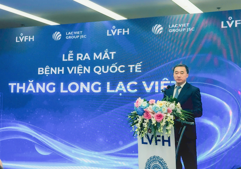 Thứ trưởng Bộ Y tế Trần Văn Thuấn phát biểu tại buổi Lễ. (Ảnh: PV/Vietnam+)