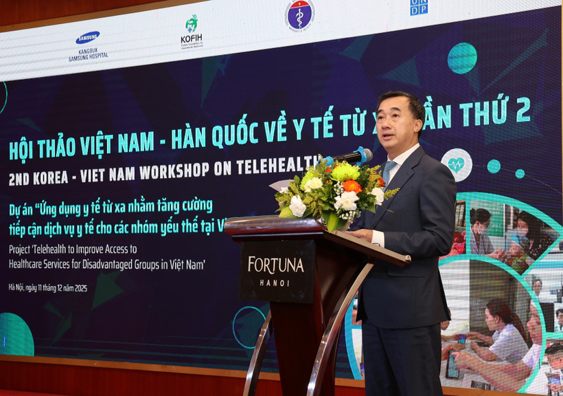 Thứ trưởng Bộ Y tế Trần Văn Thuấn phát biểu tại Hội thảo. (Ảnh: PV/Vietnam+)