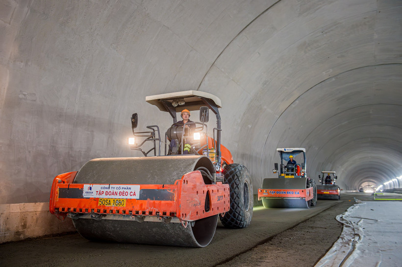 Tập đoàn Đèo Cả đang là nhà đầu tư, nhà thầu thi công hàng loạt các dự án giao thông trọng điểm quốc gia. (Ảnh: PV/Vietnam+)