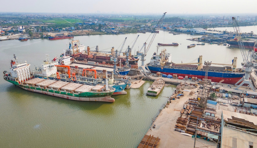 Ngành đóng tàu vẫn đang đối mặt với thiếu nguồn lực đầu tư cơ sở sản xuất và nhân công lao động. (Ảnh: Việt Hùng/Vietnam+)