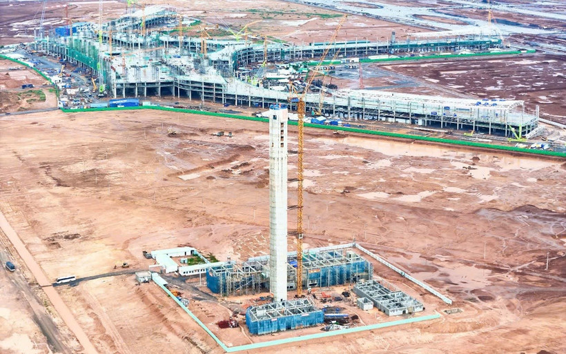 Đài Kiểm soát không lưu của Cảng hàng không Quốc tế Long Thành đang được thi công vượt tiến độ hai tháng so với kế hoạch đề ra. (Ảnh: PV/Vietnam+)